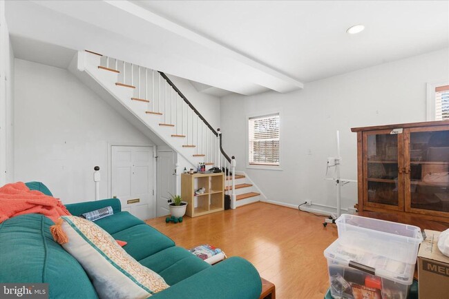 Building Photo - 3260 Gunston Rd