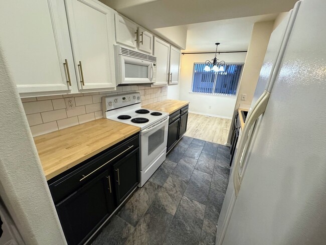 Building Photo - 7059 Fairweather Park Loop