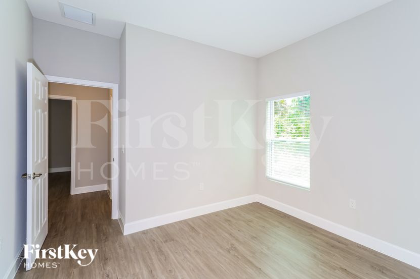 Building Photo - 356 Garbelmann St