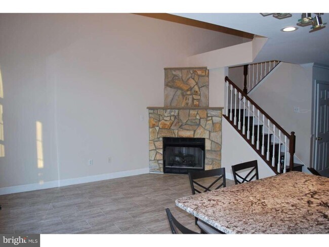 Building Photo - 1252 Heritage Cir