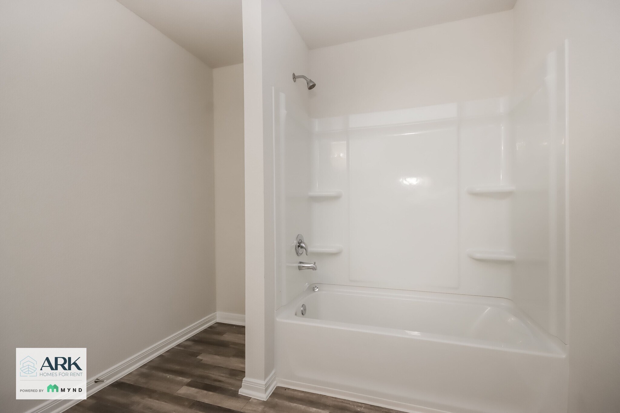 Building Photo - 15520 Briar Forest Dr