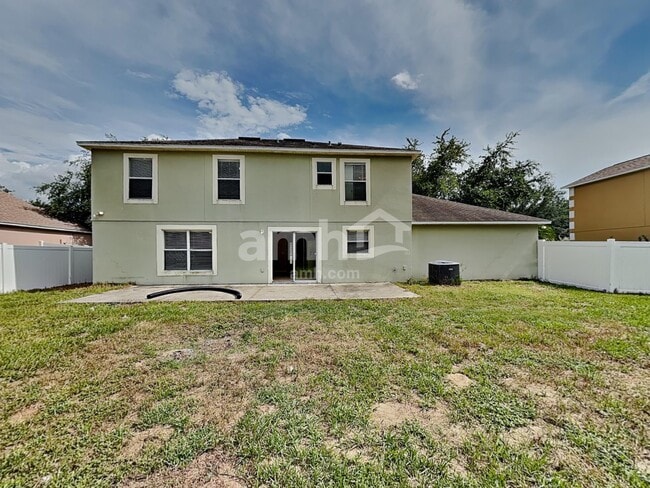 Building Photo - 31810 Parkdale Dr