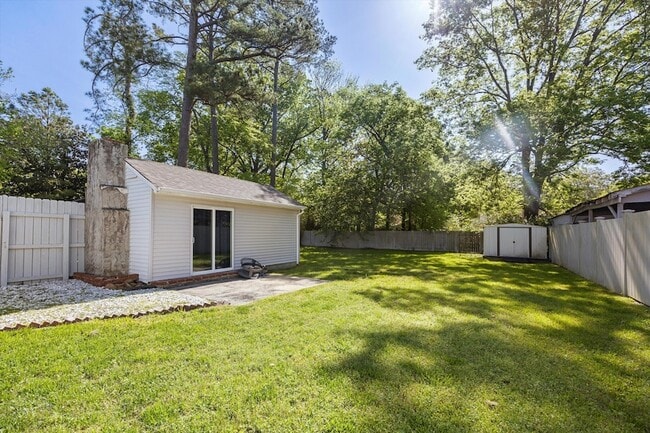 Building Photo - 108 S St Marks Ave