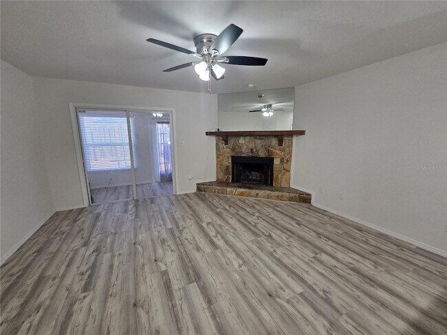 Building Photo - 1854 Foxhall Cir