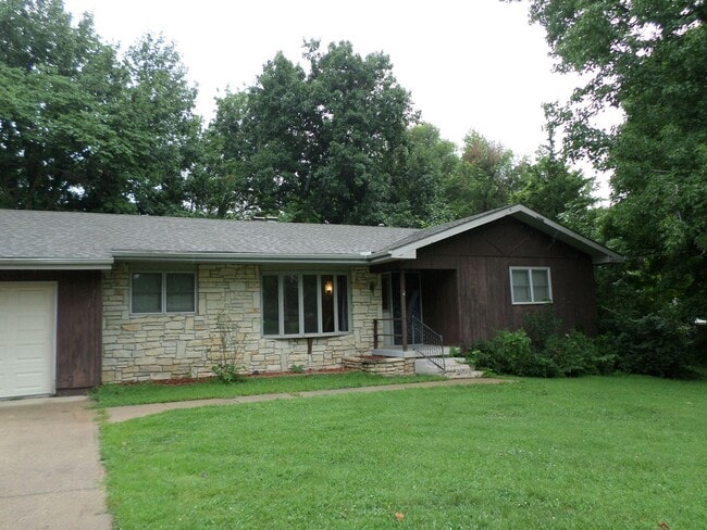 Primary Photo - House on Browning available soon