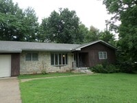 Building Photo - House on Browning available soon