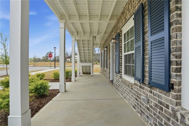 Building Photo - 1254 Six Sisters St