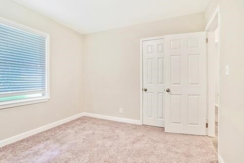 Building Photo - 2234 Holly Hill Dr