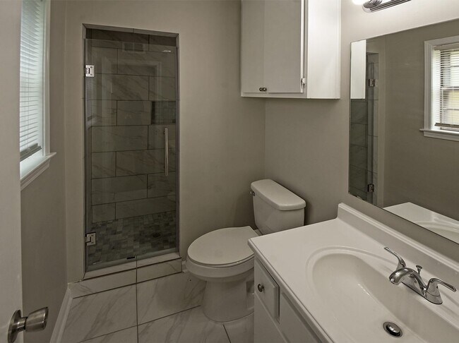 Building Photo - NEWLY UPDATED  3 bed 2 bath home in Bartlett.