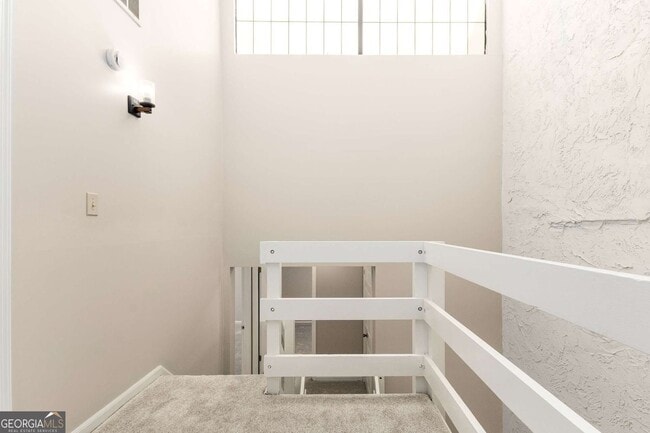 Building Photo - 510 E Ponce de Leon Ave