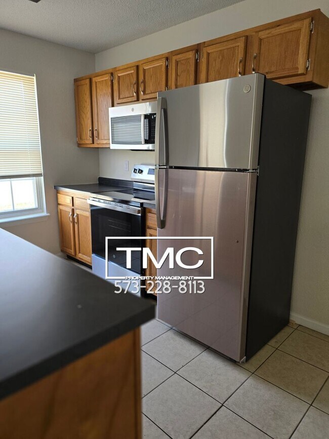 Building Photo - 4304-4306 Derby Ridge