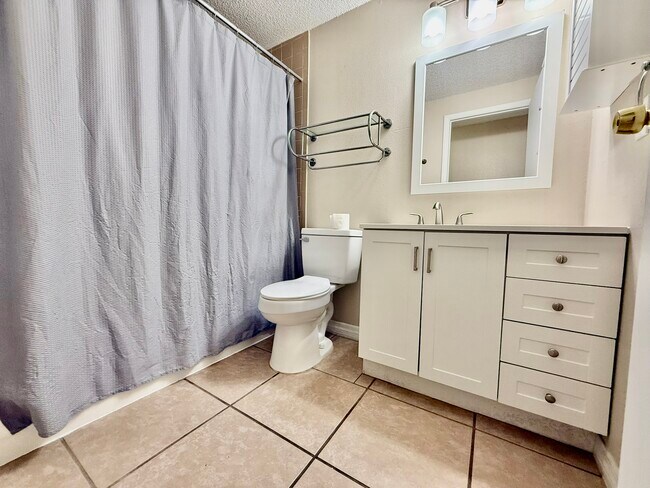 Building Photo - 123 Loblolly Ct
