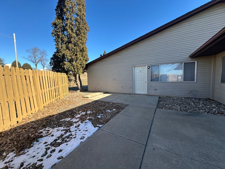 Building Photo - 941 22nd Ave