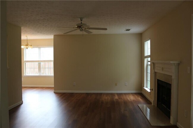 Building Photo - 910 Brushy Creek Ct