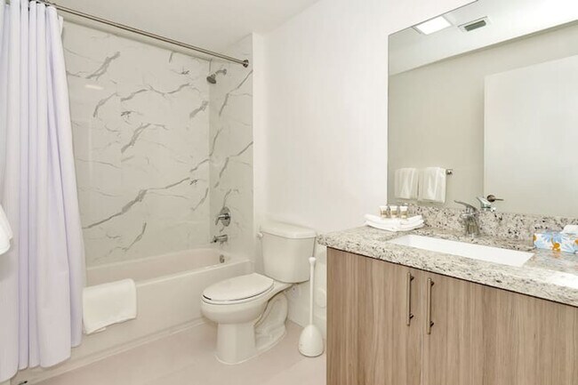 Building Photo - 1710 SW 27th Ave