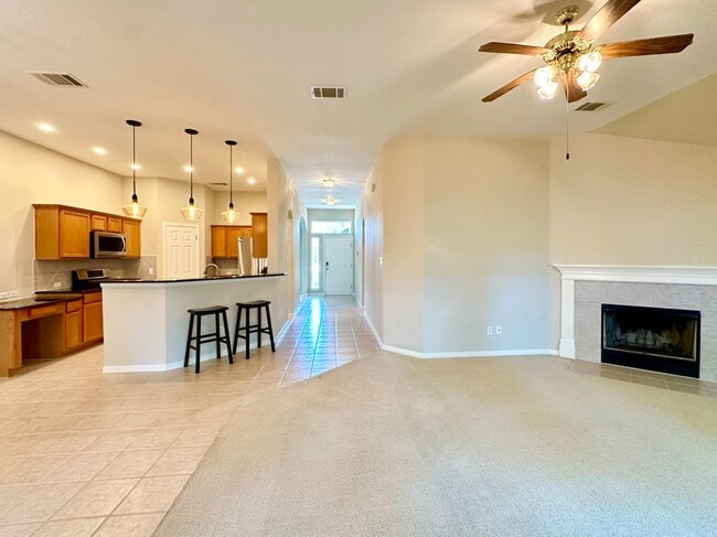 Building Photo - 1501 Santolina Ct