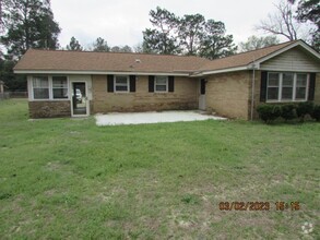 Building Photo - Close to Shaw AFB