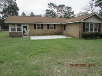 Building Photo - Close to Shaw AFB