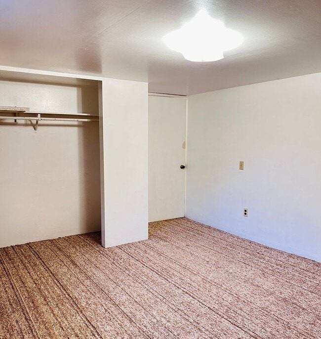 Building Photo - North Pole Home for Rent – 2BR, 1.5BA, Det...