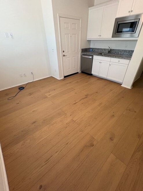 Building Photo - 13028 Sierra Madre Ct