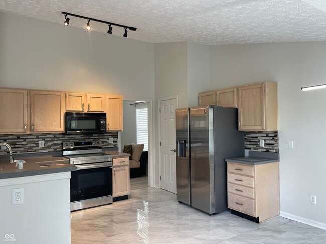 Building Photo - 1058 Sugar Maple Dr