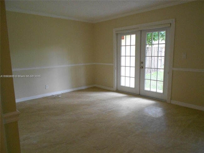 Building Photo - 3024 NW 69th Ct