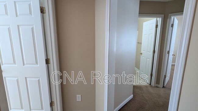Building Photo - 1747 Oak Brook Ln NW