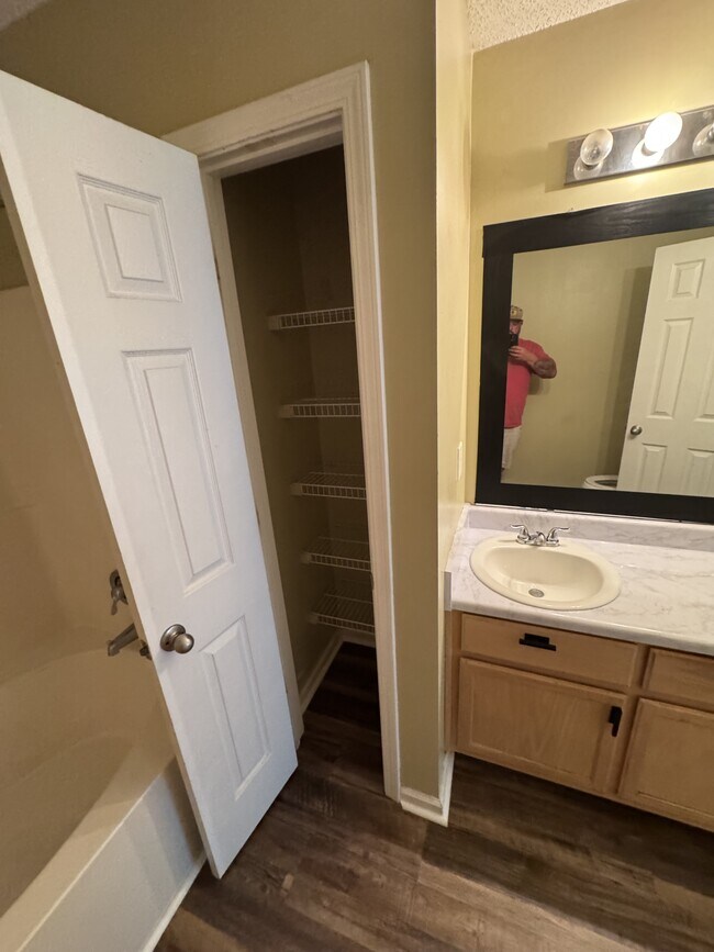 Building Photo - 255 Timber Wolf Trail