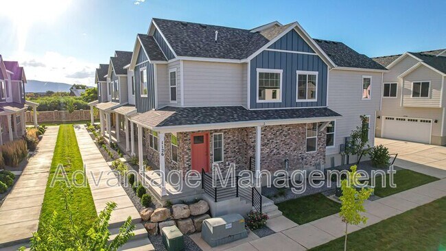 Building Photo - 1126 S 200 E