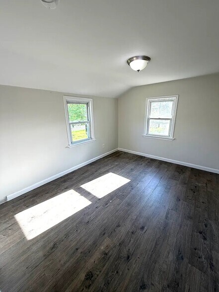 Building Photo - 267 Toms River Rd