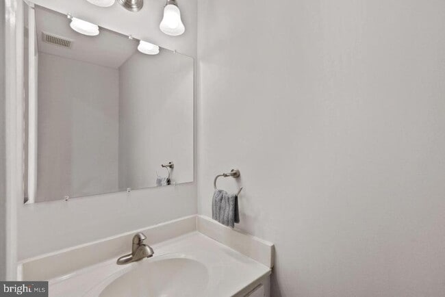 Building Photo - 2120 Whisperwood Glen Ln