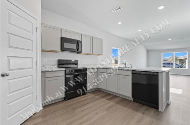 Building Photo - Brand New!! 3 Bed 2 Bath Home in Edgerton-Available NOW!!