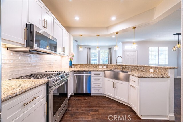 Building Photo - 12 Nantucket Ln