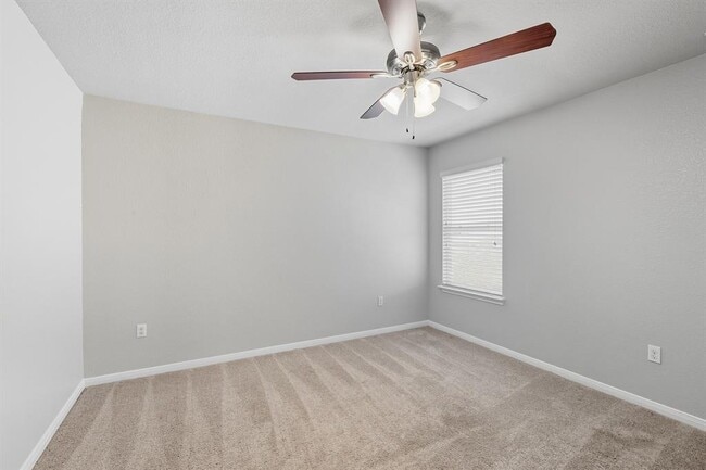 Building Photo - 261 Northern Flicker St