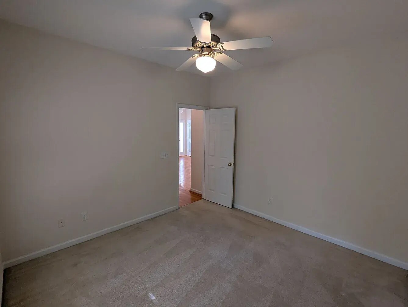 Building Photo - 203 Christine Ct