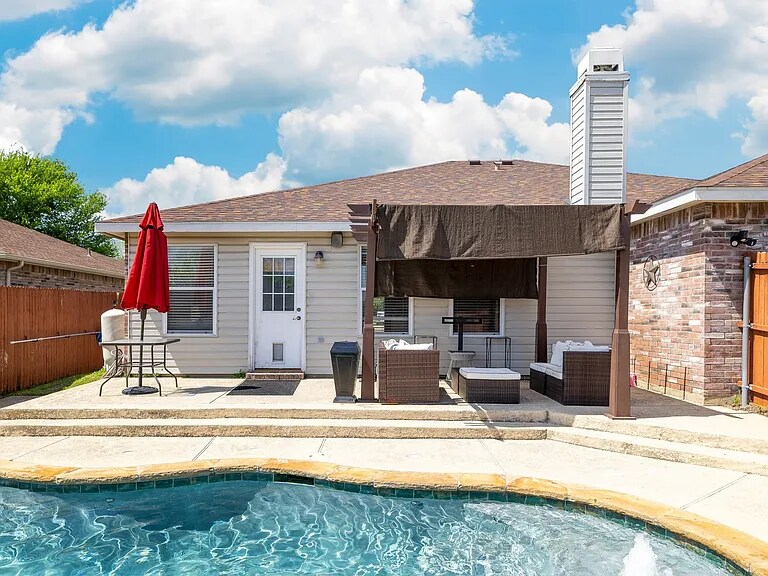 Building Photo - 1435 Greenbrook Dr
