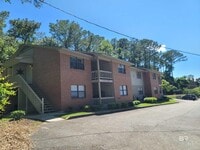 Building Photo - 512 Lake Forest Blvd