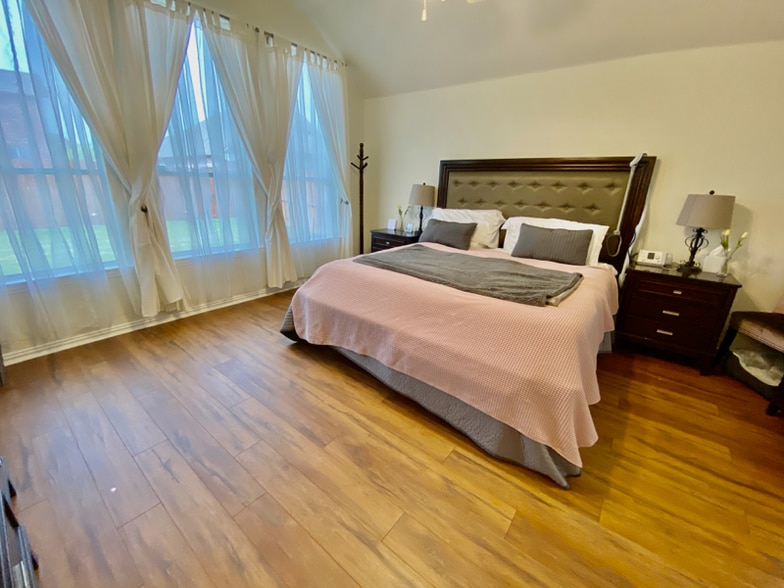 Building Photo - 4405 Vista Glen Ct