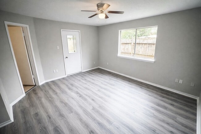 Building Photo - 15603 Raven Trail