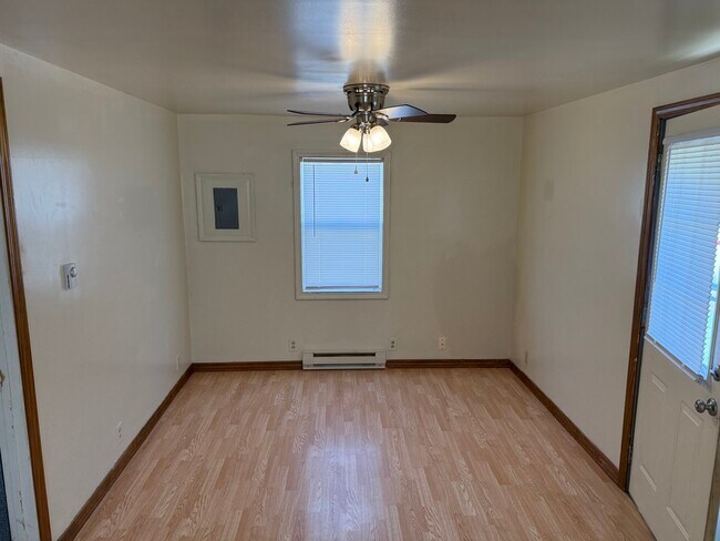 Building Photo - Letchworth house