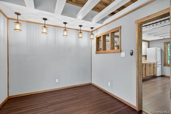 Building Photo - 6 Deer Trail N