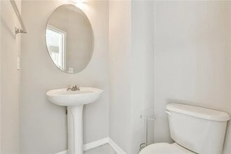 Building Photo - 754 Celeste Ln