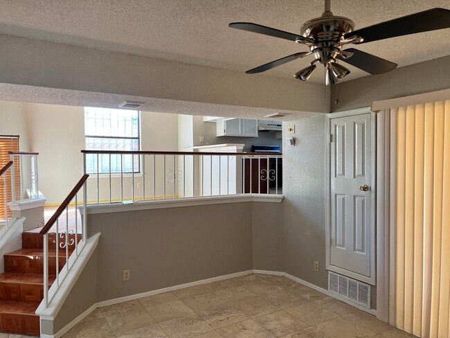 Building Photo - 2905 Gilberto Avila St