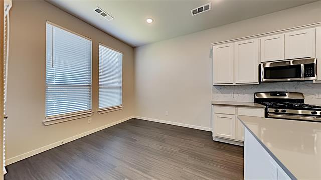 Building Photo - 1552 Seminole Dr