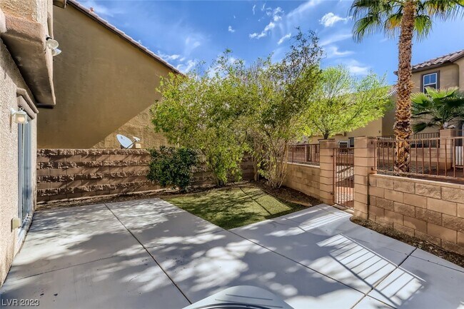 Building Photo - 1144 Desert Mountain Dr