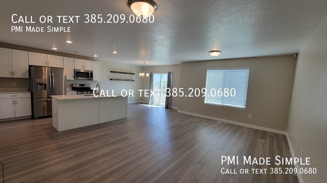 Building Photo - 328 Grassland Dr