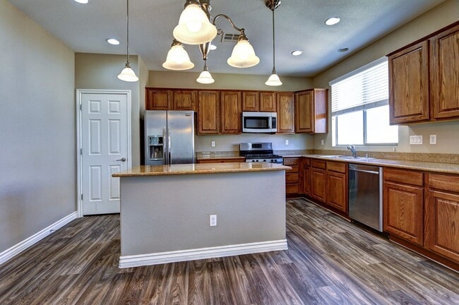 Building Photo - 7226 Regent Pond St