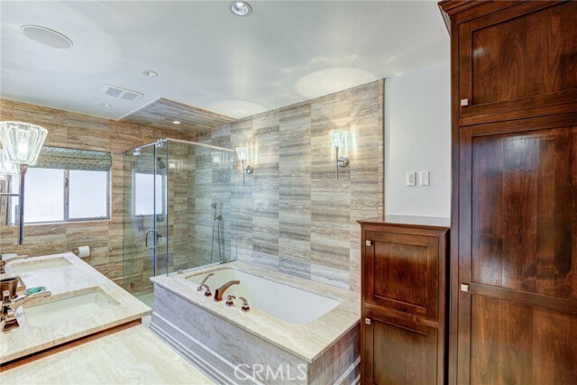 Building Photo - 2740 Hutton Dr