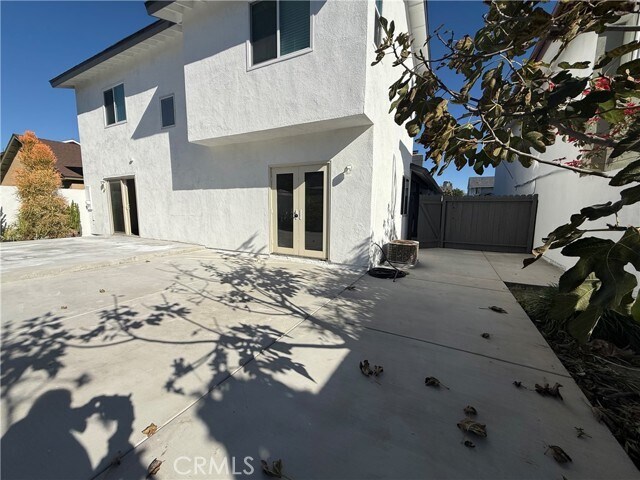 Building Photo - 3714 S Parton St