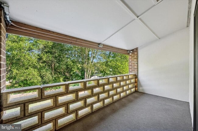 Building Photo - 319 Stony Way